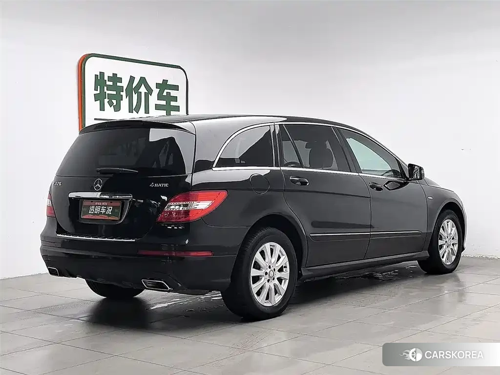 Mercedes-Benz R-class 2018 Черный из Китая