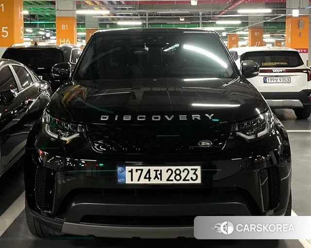 Land Rover Discovery 5 2018 Черный из Кореи