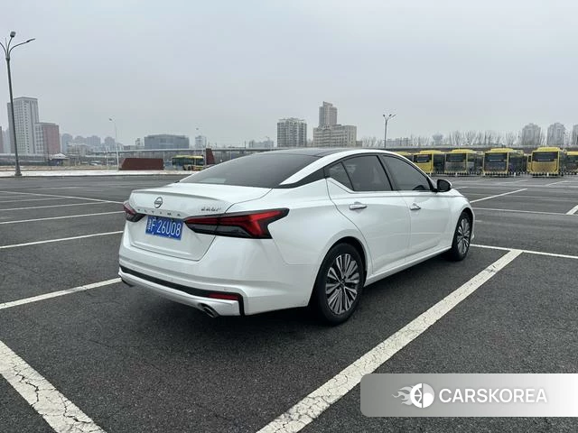 Nissan Teana 2023 Белый из Китая