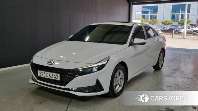 Hyundai Avante (CN7) 2022 Белый из Кореи