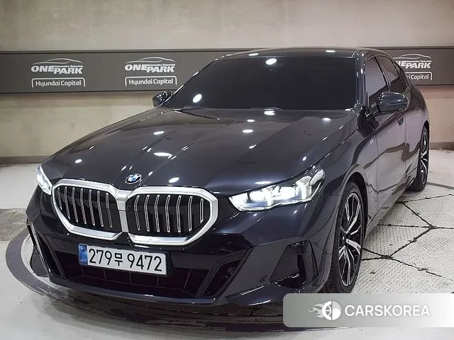 BMW 5 Series (G60) 2024 Серый из Кореи