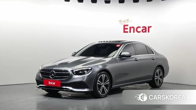 Mercedes-Benz E-Class W213 2021 Серый из Кореи
