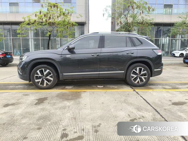 Volkswagen Tanyue 2024 Темно-серый из Китая