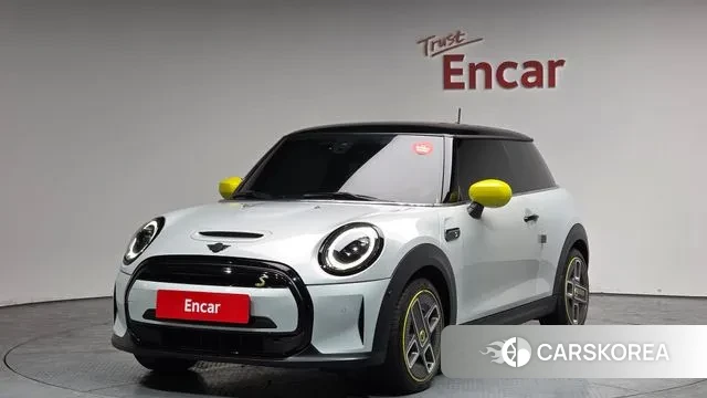 Mini Cooper Electric 2022 Серебряный из Кореи