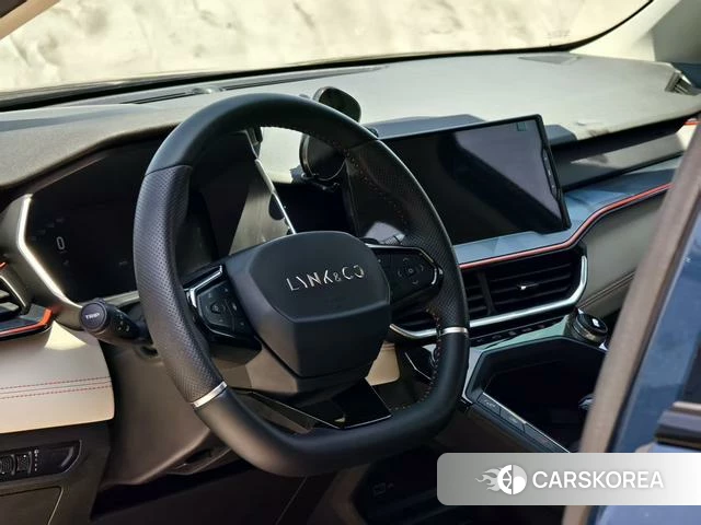 Lynk 06 2022 Синий из Китая