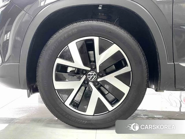 Volkswagen Tanyue 2023 Черный из Китая