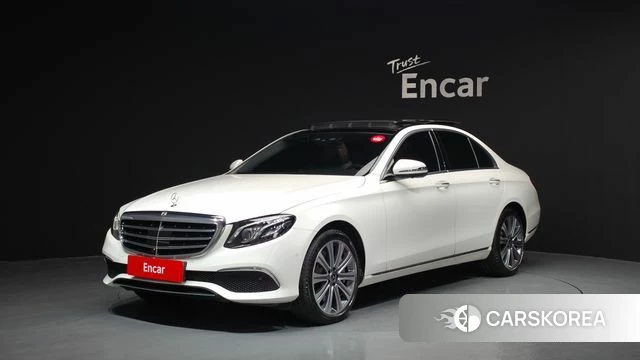 Mercedes-Benz E-Class W213 2020 Белый из Кореи