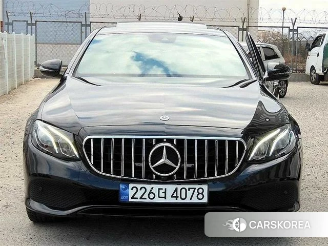 Mercedes-Benz E-Class W213 2020 Черный из Кореи