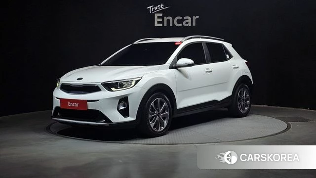 Kia Stonic 2019 Белый из Кореи