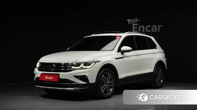 Volkswagen Tiguan second Generation 2022 Белый из Кореи