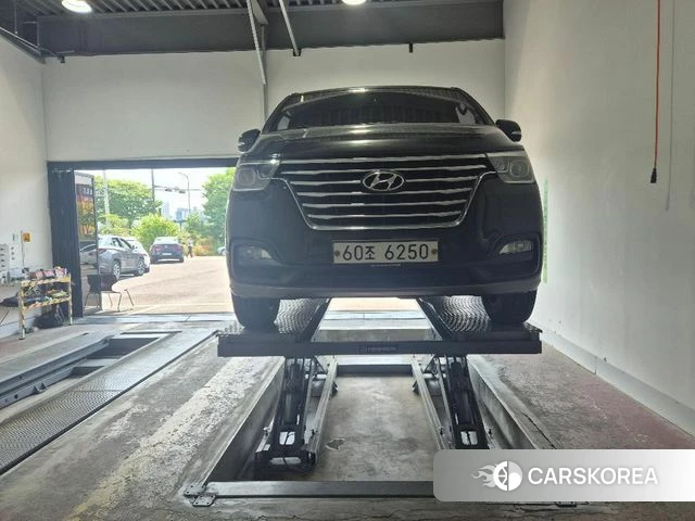 Hyundai The New Grand Starex 2018 Коричневый из Кореи