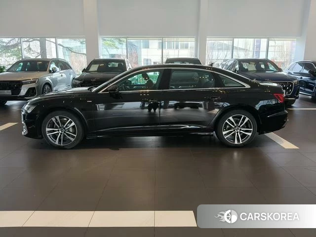 Audi A6L 2025 Черный из Китая