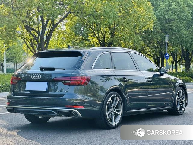 Audi A4 (import) 2020 Темно-серый из Китая