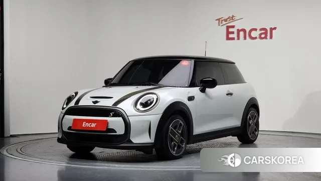 Mini Cooper Electric 2023 Белый из Кореи