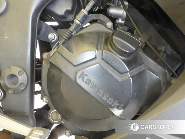 Engine photo