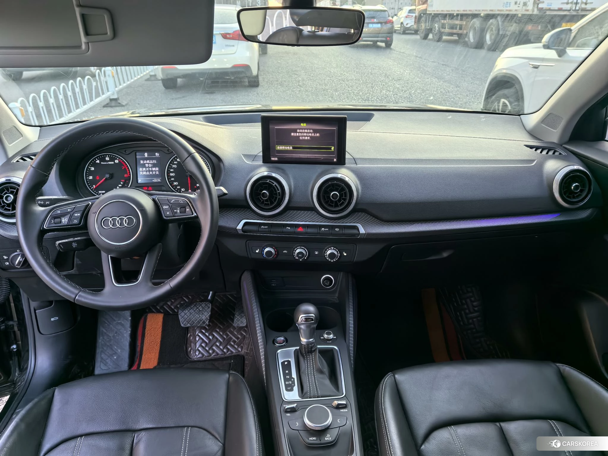 Audi Q2L 2021 Черный из Китая