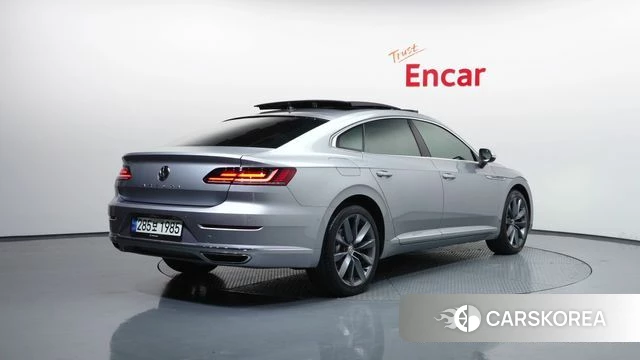 Volkswagen Arteon 2020 Серебряный из Кореи
