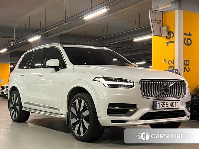 Volvo XC90 second Generation 2024 Белый из Кореи