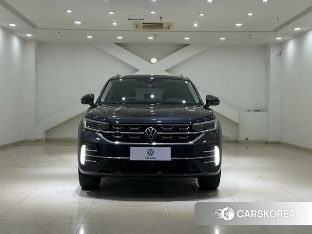 Volkswagen Tanyue 2023 Темно-серый из Китая