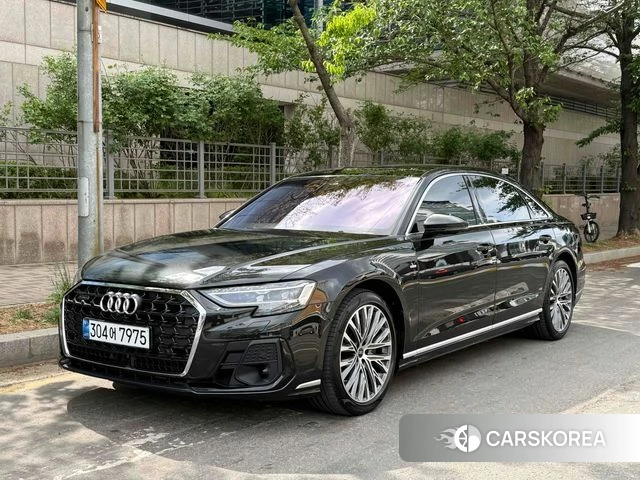 Audi A8 (D5) 2023 Черный из Кореи