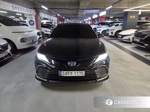 Toyota Camry (XV70) 2024 Черный из Кореи