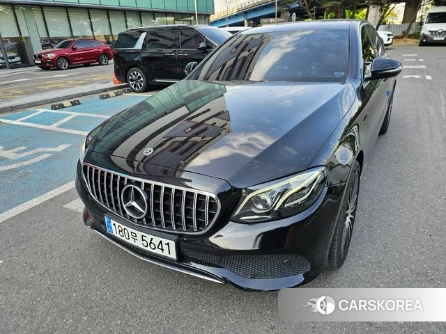 Mercedes-Benz E-Class W213 2018 Черный из Кореи