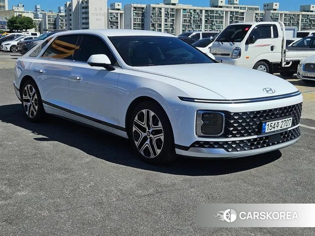 Hyundai Grandeur Hybrid (GN7) 2023 Белый из Кореи