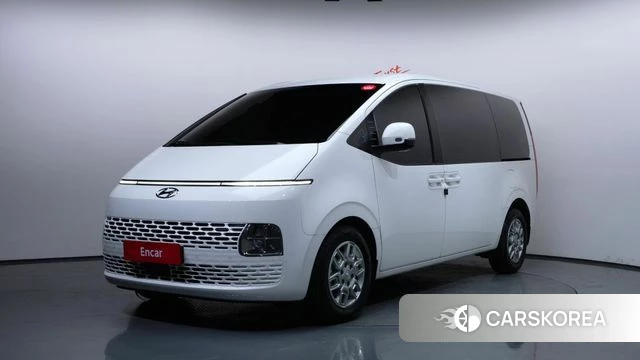Hyundai Staria 2023 Белый из Кореи