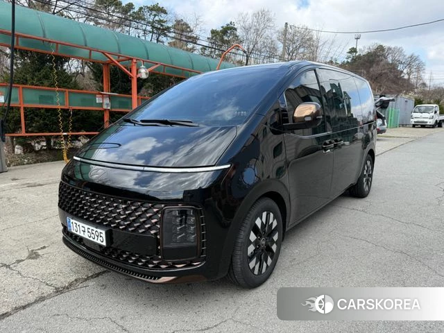 Hyundai Staria 2025 Черный из Кореи