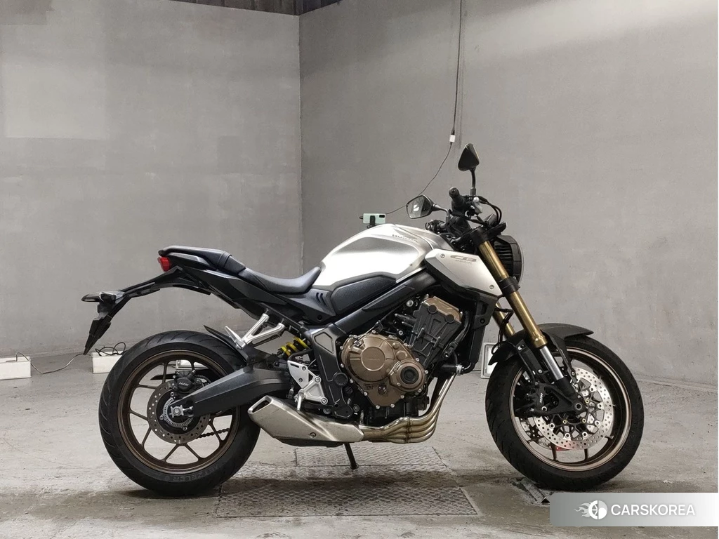 Проданный Honda CB650R 2020 из Японии, фото 2