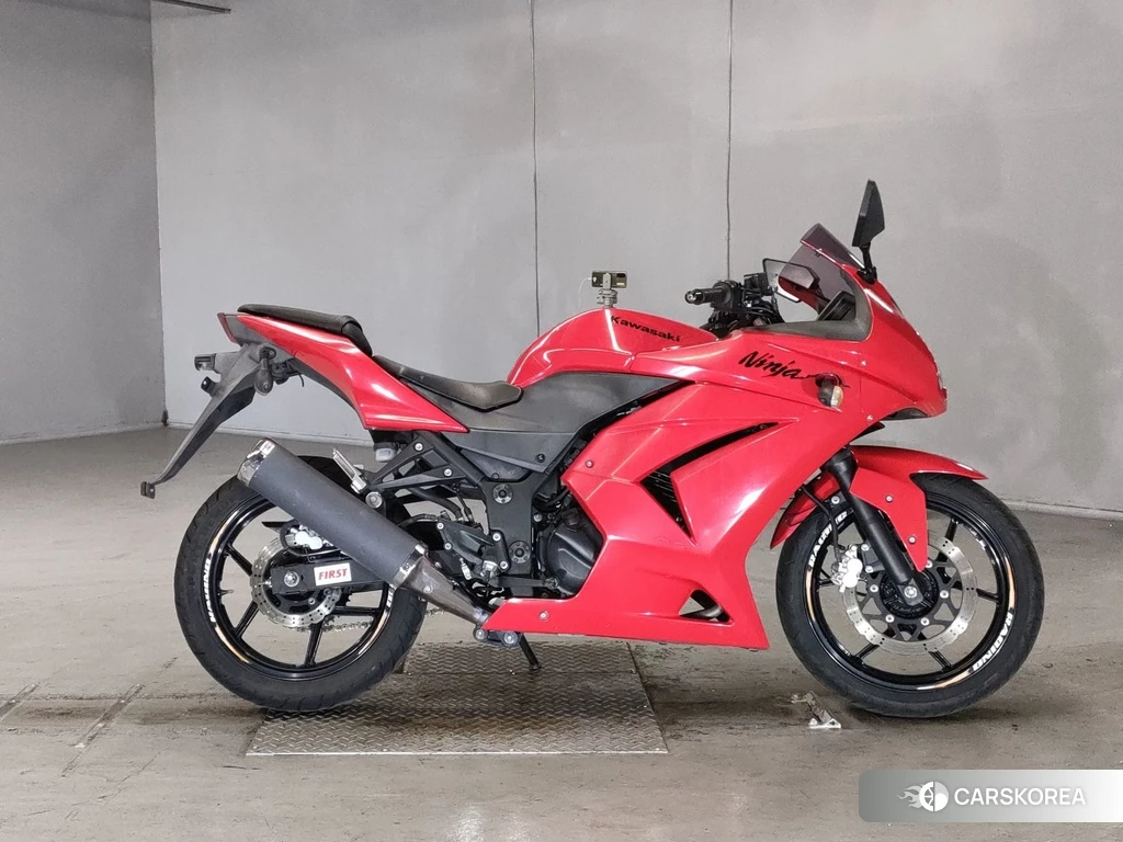 Проданный Kawasaki NINJA 250R 2012 из Японии, фото 2