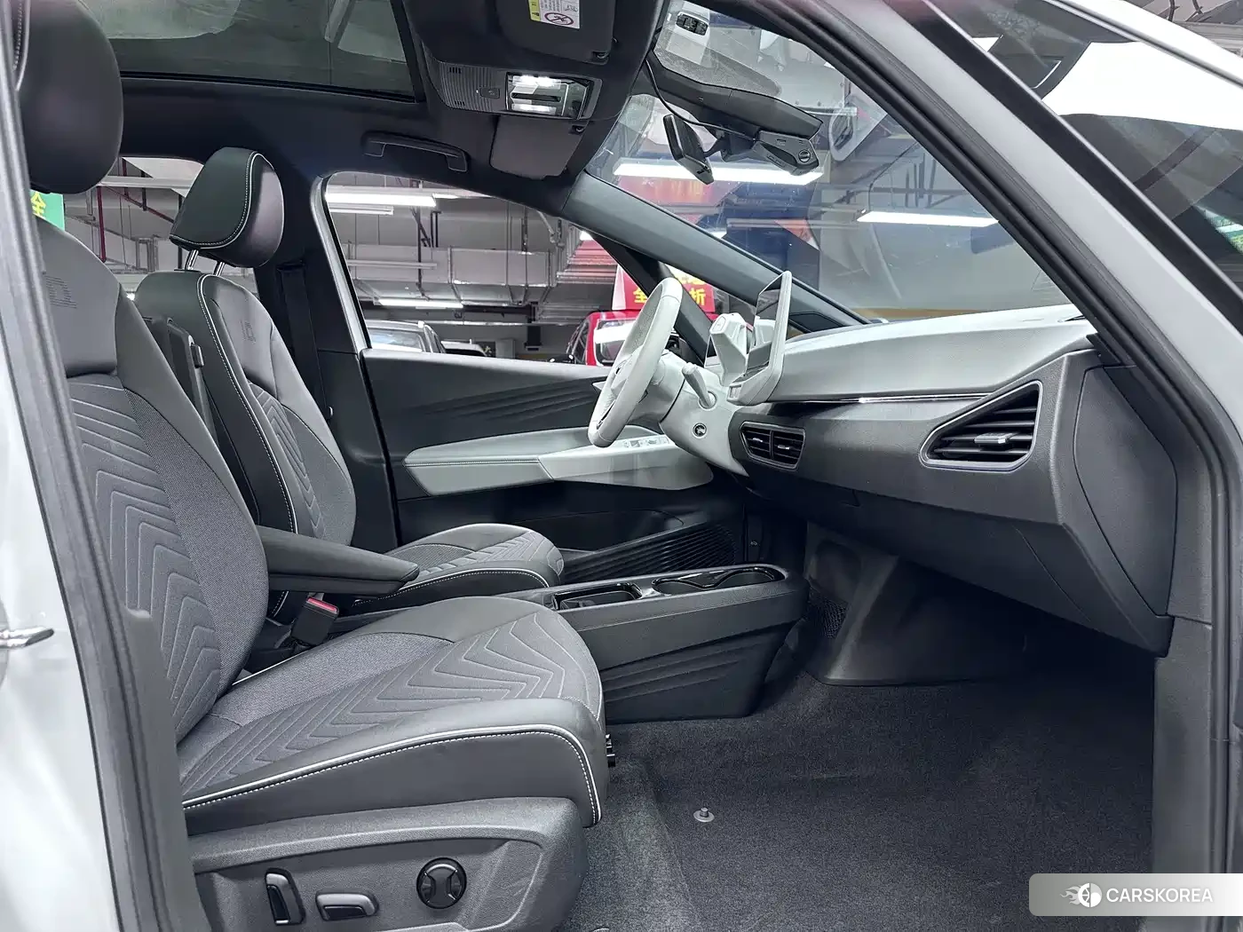 Volkswagen ID.3 2023 Белый из Китая