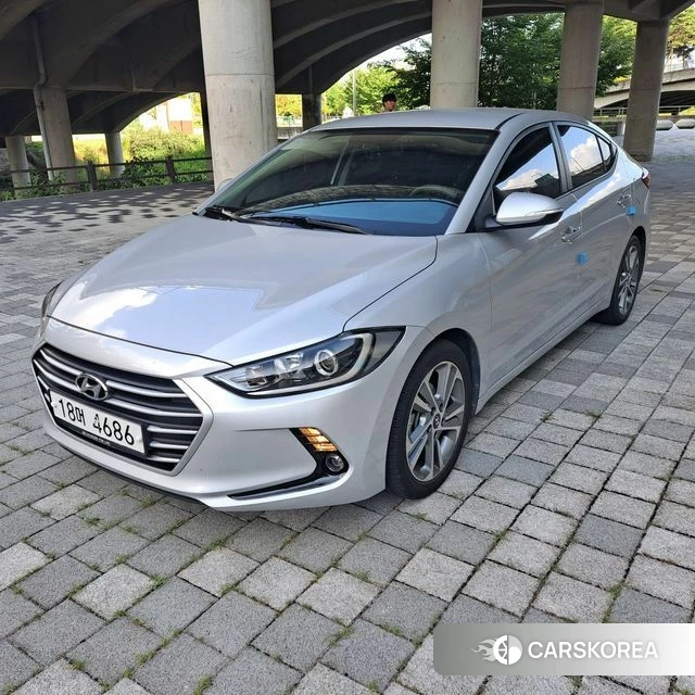 Hyundai Avante AD 2018 Серебряный из Кореи