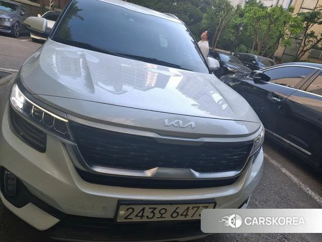 Kia Seltos 2022 Белый из Кореи