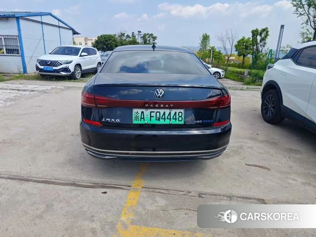 Volkswagen Passat PHEV 2022 Черный из Китая