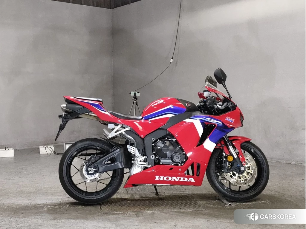 Проданный Honda CBR600RR 2020 из Японии