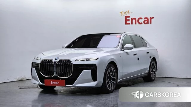 BMW 7 Series (G70) 2024 Белый из Кореи