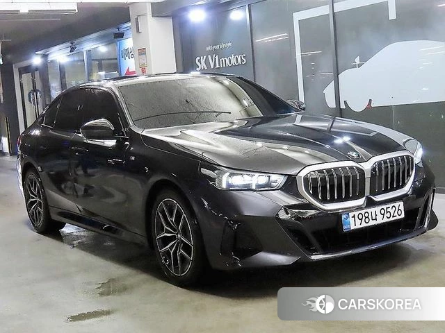 BMW 5 Series (G60) 2025 Серый из Кореи