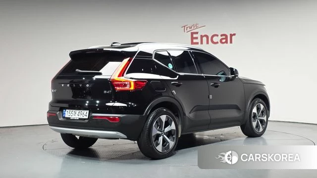 Volvo XC40 2023 Черный из Кореи