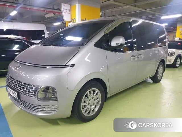 Hyundai Staria 2022 Серебристо-серый из Кореи