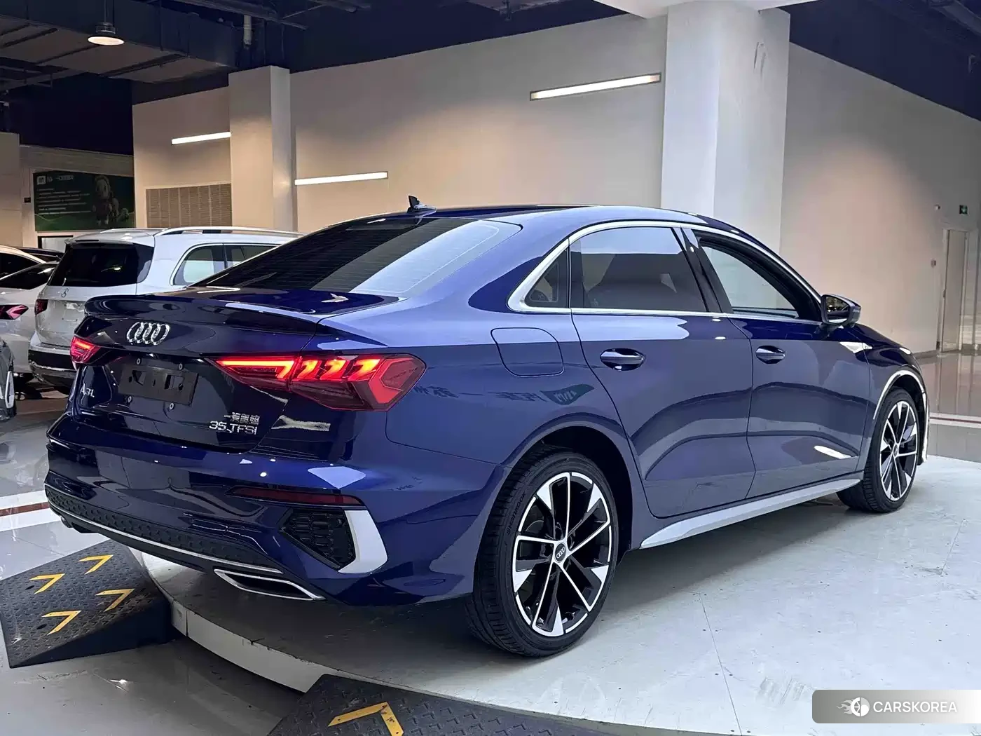 Audi A3 2023 Синий из Китая, фото 2