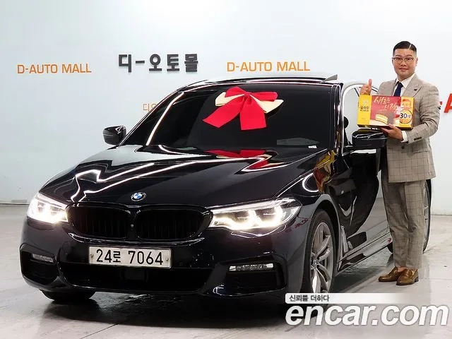 BMW 5 Series (G30) 2018 Синий из Кореи