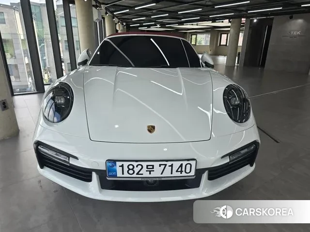 Porsche 911(992) 2024 Белый из Кореи