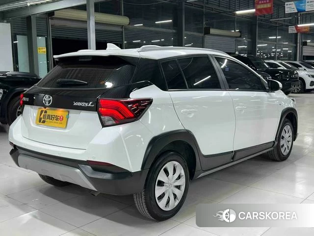 Toyota YARIS L Zhixuan 2022 Белый из Китая