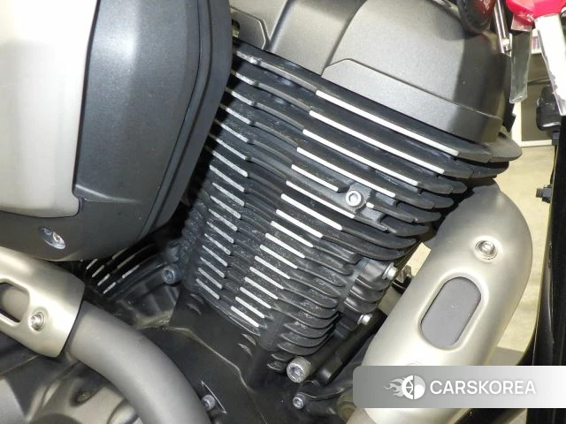 Engine photo