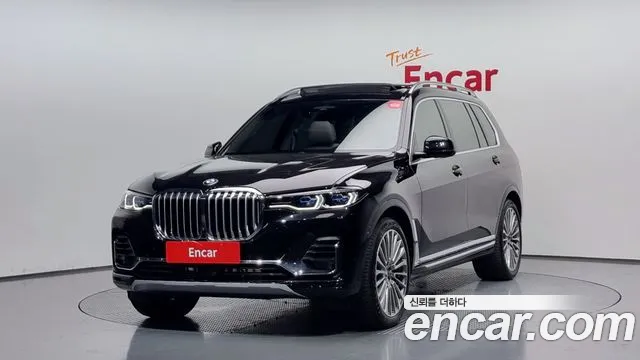 BMW X7 (G07) 2021 Черный из Кореи