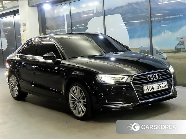Audi New A3 2018 Черный из Кореи