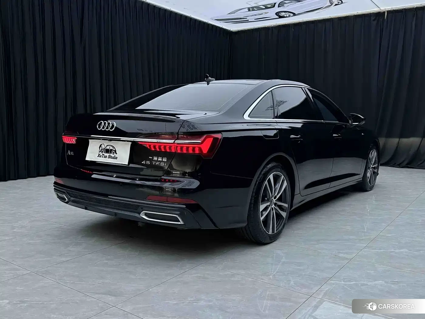 Audi A6L 2019 Silver/gray из Китая