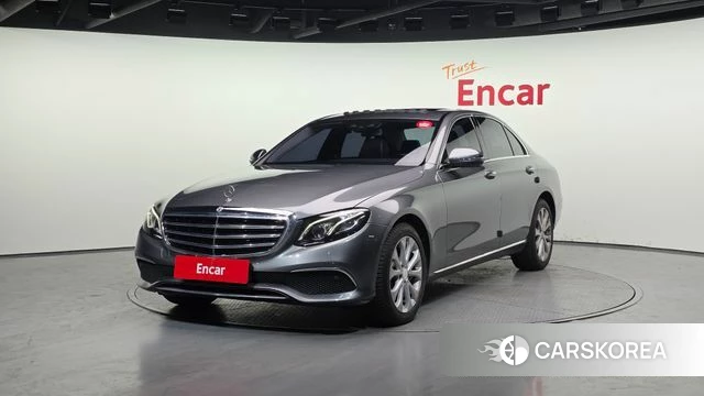 Mercedes-Benz E-Class W213 2018 Серый из Кореи