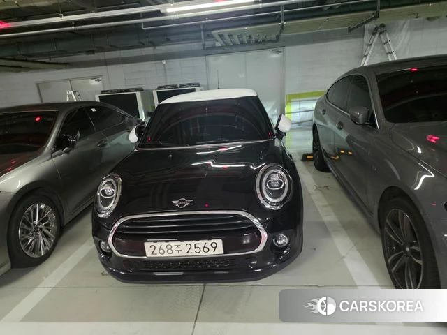 Mini Cooper 2020 Черный из Кореи
